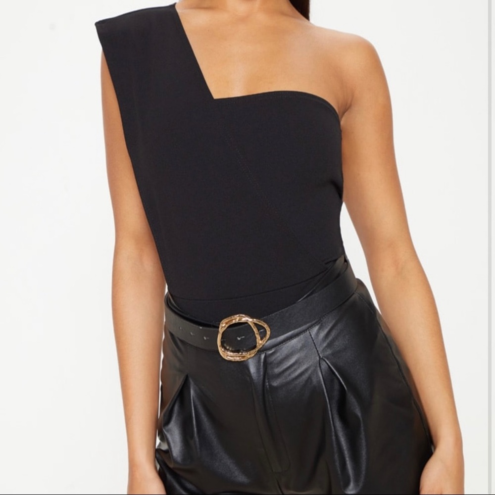 Pretty Little Thing Black One Shoulder Bodysuit